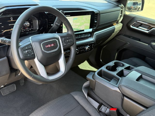 Used 2025 GMC Sierra 1500 Elevation RWD image 12