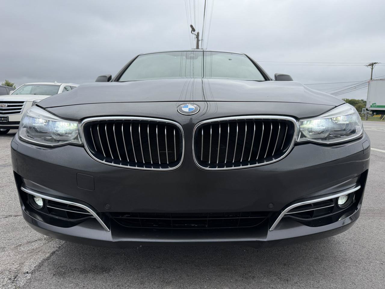 Used 2017 BMW 330i Gran Turismo xDrive AWD/4WD image 12