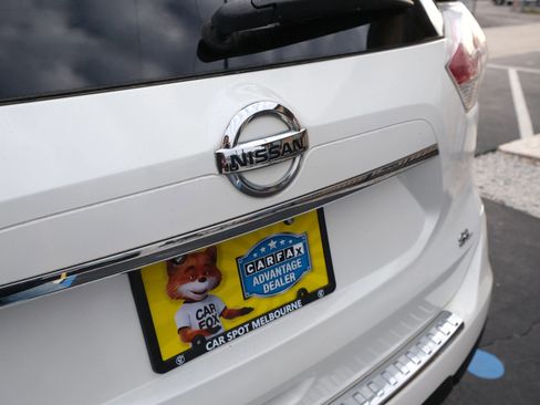 Used 2015 Nissan Rogue SL image 15