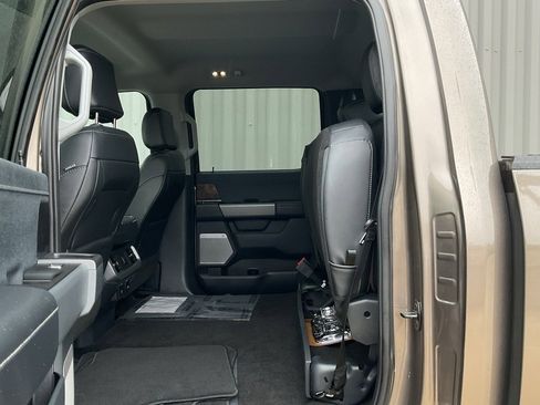 Used 2022 Ford F150 Lariat w/ Max Trailer Tow Package image 23