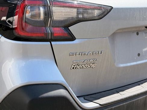 Used 2025 Subaru Outback Premium image 11