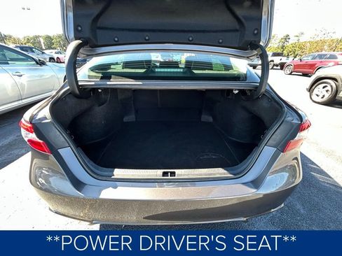 Used 2023 Toyota Camry XSE image 9