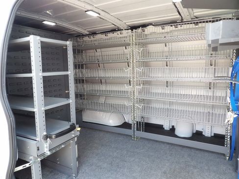 Used 2021 Chevrolet Express 2500 image 29