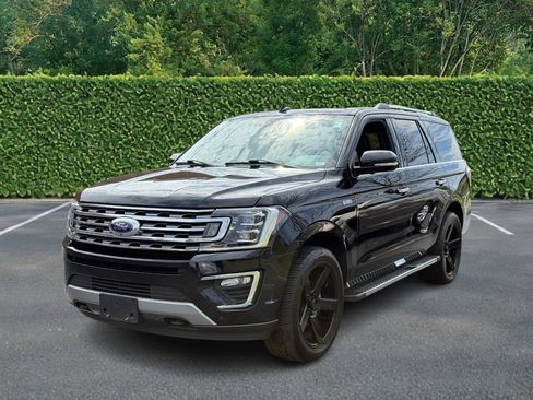 Used 2021 Ford Expedition Limited image 11