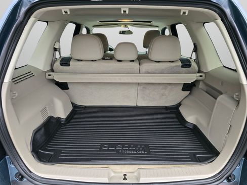 Used 2010 Ford Escape 4WD Hybrid image 17