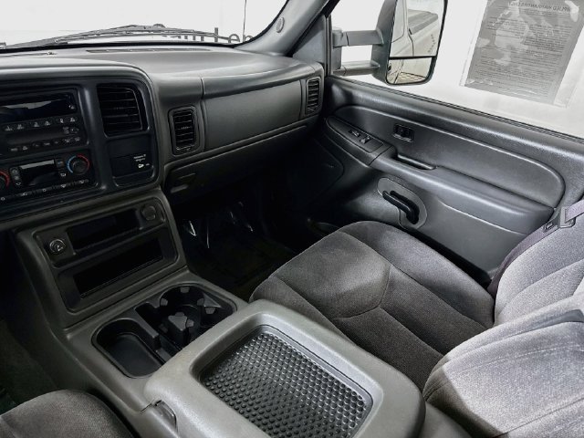Used 2007 GMC Sierra 2500 SLE w/ Heavy-Duty Power Package RWD image 22