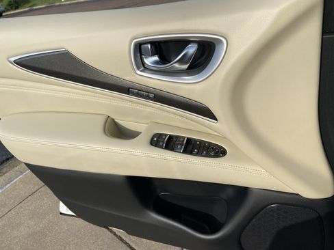 Used 2020 INFINITI QX60 Luxe w/ Essential Package AWD/4WD image 10