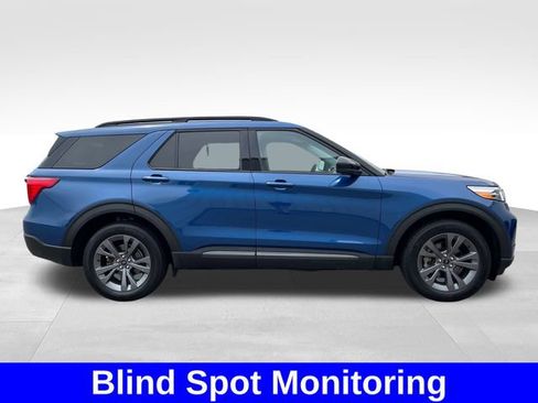 Used 2023 Ford Explorer XLT w/ Equipment Group 202A AWD/4WD image 6