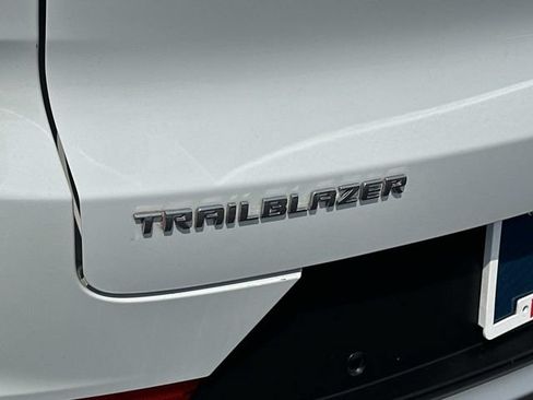 Certified 2021 Chevrolet TrailBlazer LT w/ Convenience Package FWD image 29