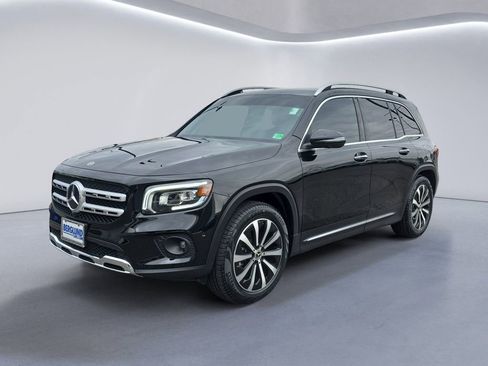 Used 2023 Mercedes-Benz GLB 250 4MATIC image 7