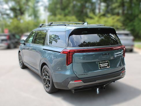 New 2026 Kia Carnival SX Prestige FWD image 11