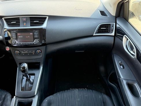 Used 2016 Nissan Sentra SV image 11
