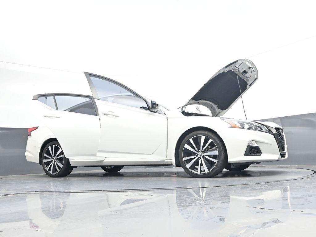 Used 2021 Nissan Altima 2.5 SR w/ SR Premium Package FWD image 50
