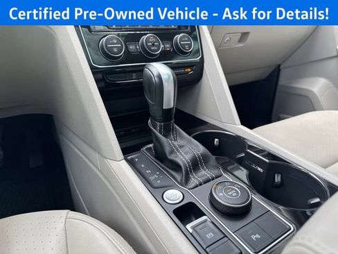 Certified 2023 Volkswagen Atlas SEL AWD/4WD image 16