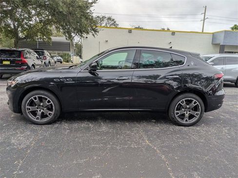 Used 2022 Maserati Levante GT image 8