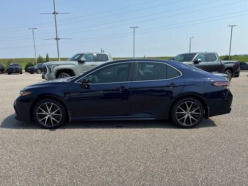 Certified 2022 Toyota Camry SE w/ Cold Weather Package FWD image 8