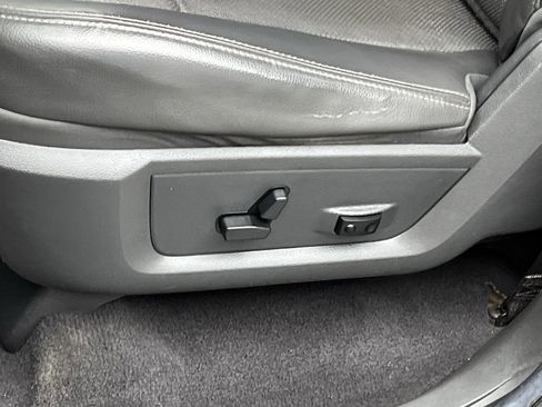 Used 2012 RAM 1500 Sport w/ Remote Start & Security Group image 9