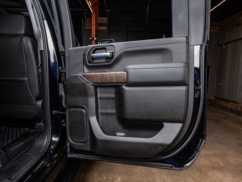 Used 2022 GMC Sierra 2500 Denali AWD/4WD image 37