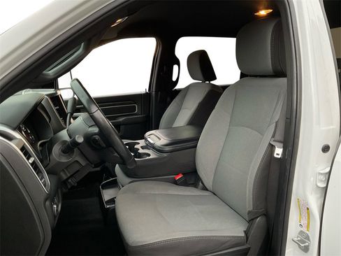 Certified 2024 RAM 3500 Big Horn image 25