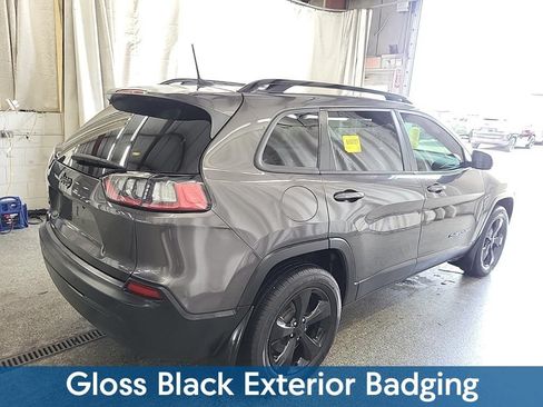 Used 2021 Jeep Cherokee Latitude Plus AWD/4WD image 7
