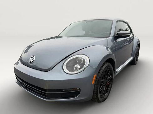 Used 2012 Volkswagen Beetle 2.5 FWD image 1