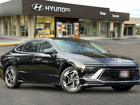 New 2026 Hyundai Sonata SEL image 2