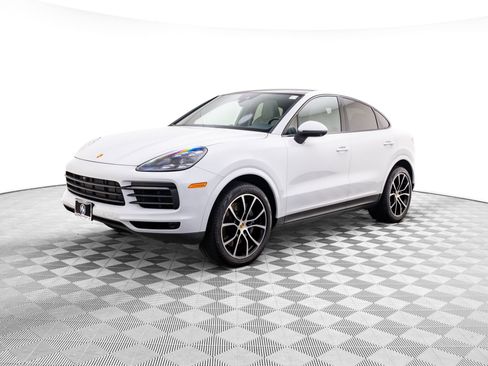 Certified 2023 Porsche Cayenne S image 1