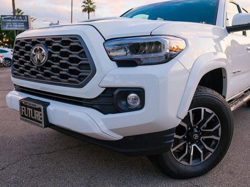 Used 2020 Toyota Tacoma TRD Sport image 8