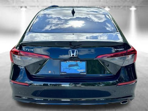 Used 2022 Honda Civic Sport image 6