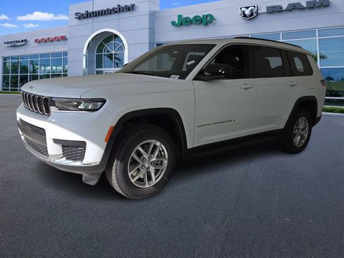 New 2025 Jeep Grand Cherokee L Laredo w/ Luxury Tech Group I RWD image 4