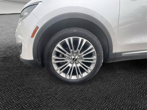 Used 2018 Lincoln MKX Reserve w/ Lincoln MKX Climate Package image 11