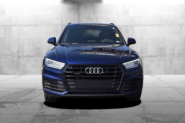 Used 2020 Audi Q5 2.0T Premium w/ Titanium Sport Package AWD/4WD image 4