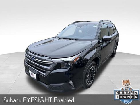 Used 2025 Subaru Forester Premium AWD/4WD image 4