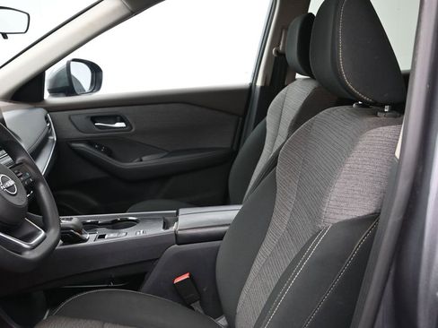 Used 2023 Nissan Rogue SV image 13