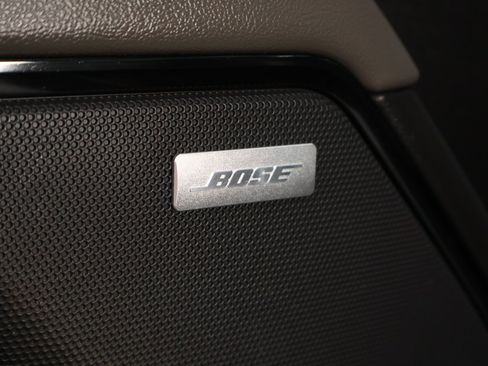 Used 2023 Chevrolet Silverado 1500 ZR2 w/ Technology Package image 10