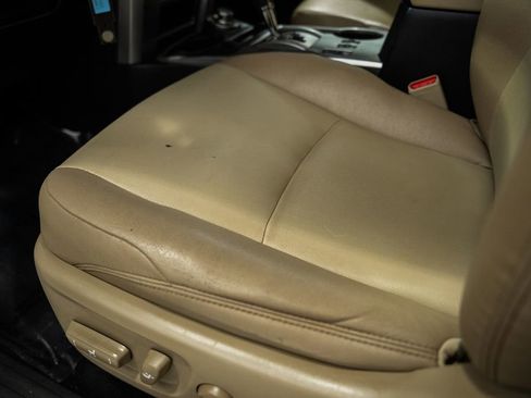 Used 2014 Toyota 4Runner SR5 Premium image 37