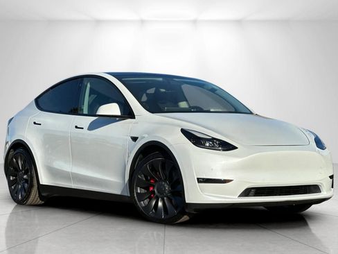 Used 2022 Tesla Model Y Performance image 1