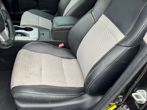 Used 2012 Toyota Camry SE image 10