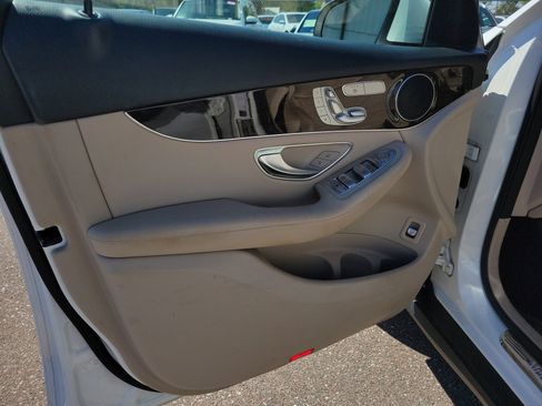 Certified 2022 Mercedes-Benz GLC 300 GLC 300 image 20