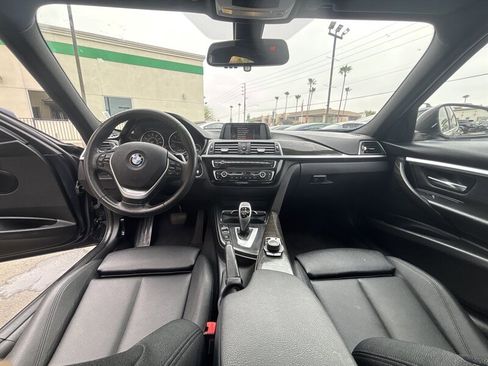 Used 2017 BMW 330i Sedan image 16