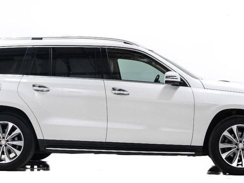 Used 2015 Mercedes-Benz GL 320 GL 350 BlueTEC AWD 4MATIC 4dr image 5