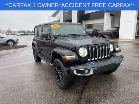 Used 2023 Jeep Wrangler Unlimited Sahara w/ Cold Weather Group image 3
