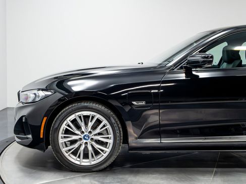 Used 2023 BMW 330e xDrive w/ Convenience Package AWD/4WD image 40