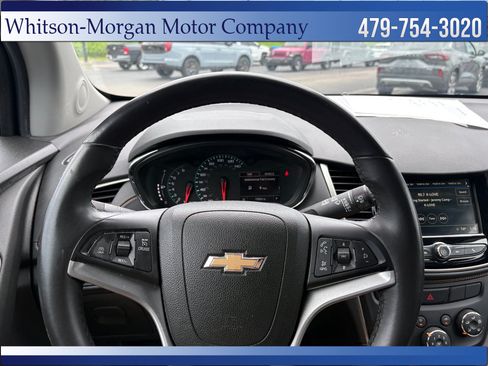 Used 2018 Chevrolet Trax LT w/ LT Convenience Package FWD image 15