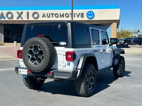 Used 2022 Jeep Wrangler Unlimited Rubicon 4xe image 3