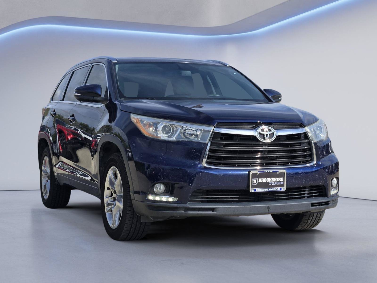 Used 2016 Toyota Highlander Limited FWD image 3