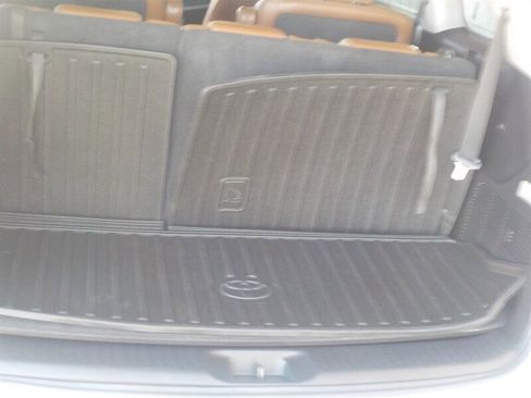 Used 2018 Toyota Highlander Limited Platinum image 38