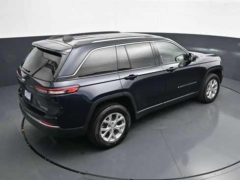 Used 2023 Jeep Grand Cherokee Limited AWD/4WD image 22