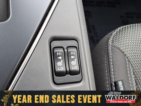 Used 2024 Subaru Crosstrek 2.0i Premium image 17