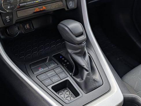 Used 2025 Toyota RAV4 XLE w/ Convenience Package image 49